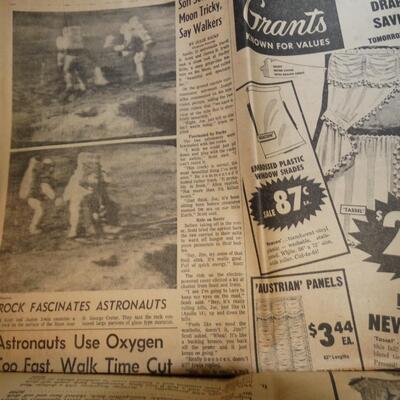 Houston Chronicle 1971 - Irwin, Scott first to Ride on Moon Newspaper Article - Nasa