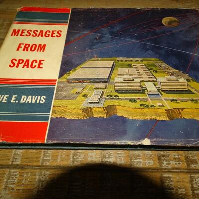 Vintage Messages from Space Book by Clive Davis