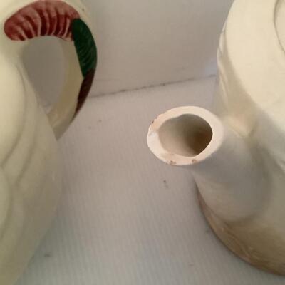 K681 Vintage Porcelier Vitreous Drop Coffee Pot, Rooster , Hall Teapot