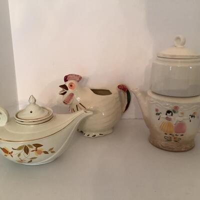 K681 Vintage Porcelier Vitreous Drop Coffee Pot, Rooster , Hall Teapot