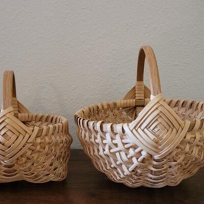 Lot 150: Vintage Oval and Buttocks Gathering Baskets