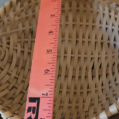 Lot 150: Vintage Oval and Buttocks Gathering Baskets