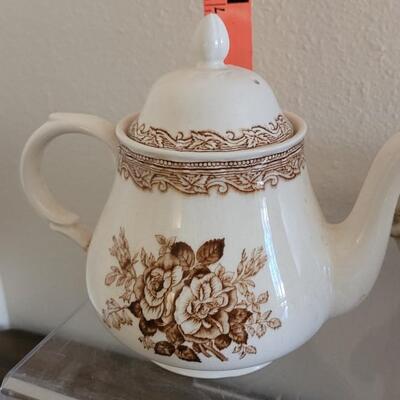 Lot 153: Antique Brown & White Transfer Ware - RIDGWAY, ARTHUR WOOD & W. & Co. HANLEY