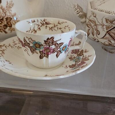Lot 153: Antique Brown & White Transfer Ware - RIDGWAY, ARTHUR WOOD & W. & Co. HANLEY