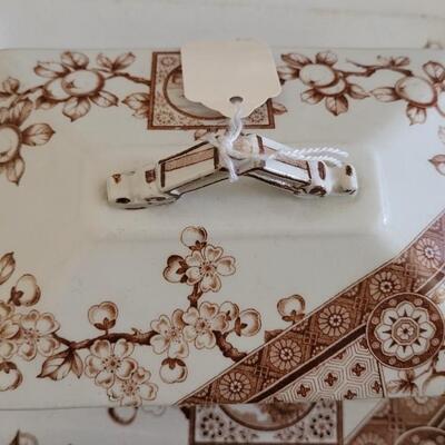 Lot 153: Antique Brown & White Transfer Ware - RIDGWAY, ARTHUR WOOD & W. & Co. HANLEY