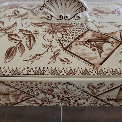 Lot 153: Antique Brown & White Transfer Ware - RIDGWAY, ARTHUR WOOD & W. & Co. HANLEY