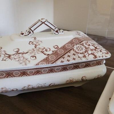 Lot 153: Antique Brown & White Transfer Ware - RIDGWAY, ARTHUR WOOD & W. & Co. HANLEY