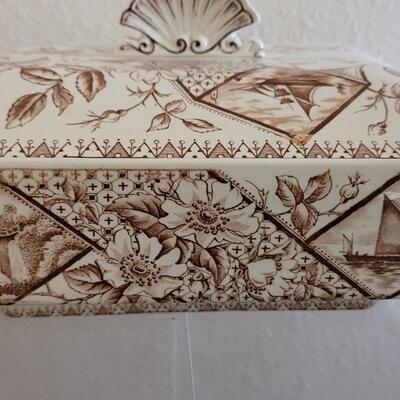 Lot 153: Antique Brown & White Transfer Ware - RIDGWAY, ARTHUR WOOD & W. & Co. HANLEY