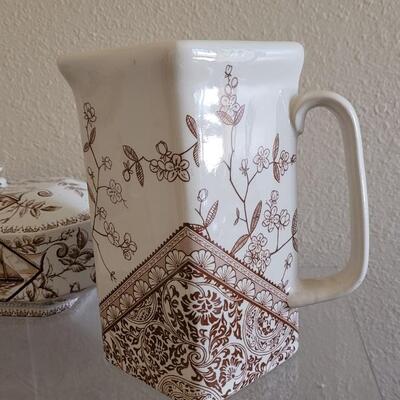 Lot 153: Antique Brown & White Transfer Ware - RIDGWAY, ARTHUR WOOD & W. & Co. HANLEY