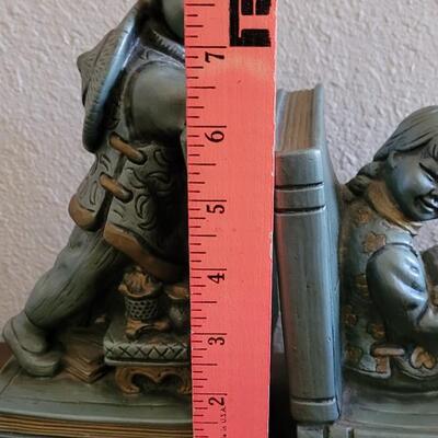 Lot 154: Vintage 1964  Universal Statuary Corp Bookends