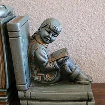 Lot 154: Vintage 1964  Universal Statuary Corp Bookends