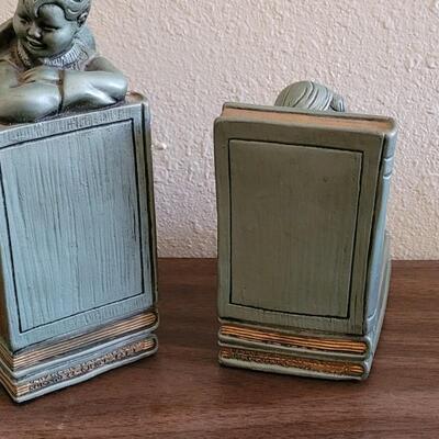 Lot 154: Vintage 1964  Universal Statuary Corp Bookends