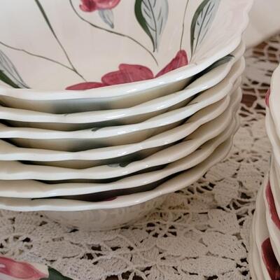 Lot 155: Blue Ridge Handpainted Poinsettia China Set