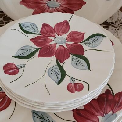 Lot 155: Blue Ridge Handpainted Poinsettia China Set