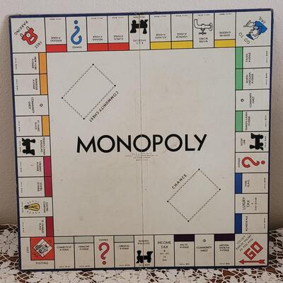 Lot 156: 1935 Monopoly Board (only)
