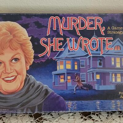 Lot 163: Vintage 1985 Murder She Wrote Board Game