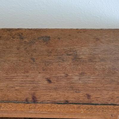 Lot 166: Antique Billard Balls Rack