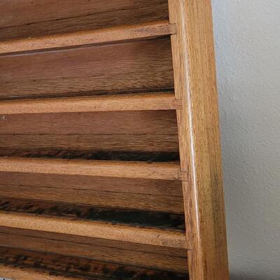 Lot 166: Antique Billard Balls Rack