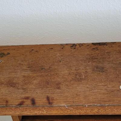 Lot 166: Antique Billard Balls Rack