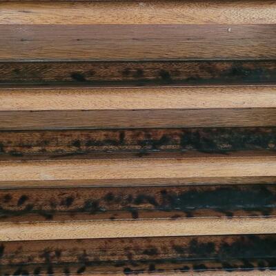 Lot 166: Antique Billard Balls Rack