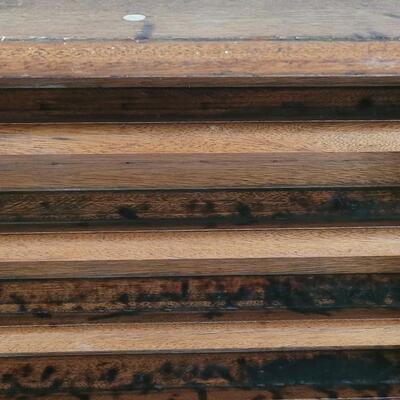 Lot 166: Antique Billard Balls Rack