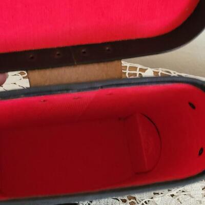 Lot 169: Vintage Sans and Streiffe Binoculars #804 with Lens Caps, Case & Book 7Ã—50mm