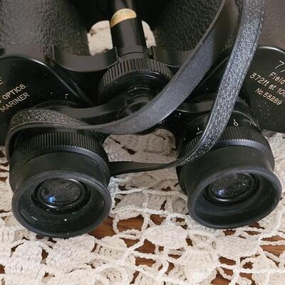 Lot 169: Vintage Sans and Streiffe Binoculars #804 with Lens Caps, Case & Book 7Ã—50mm