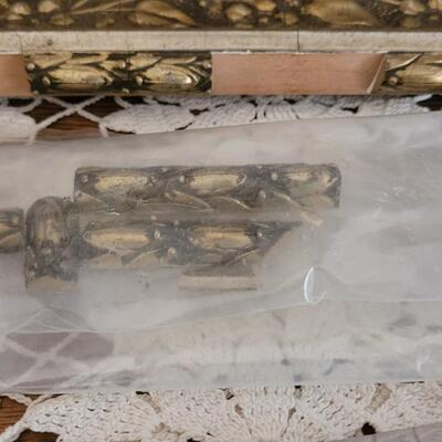 Lot 172: Antique Picture Frames Gilt and Black & White