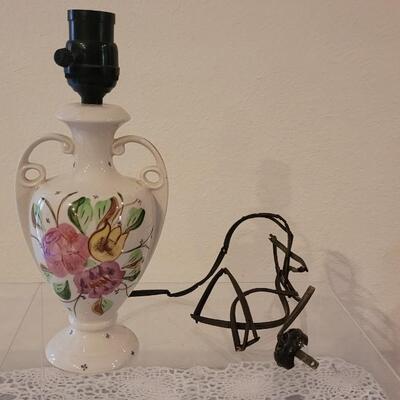 Lot 175: Antique Blue Ridge Lamp