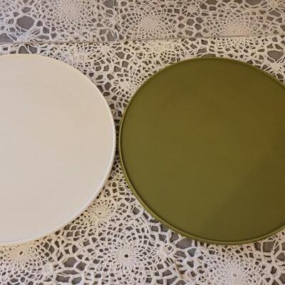 Lot 177: Vintage Lazy Susans