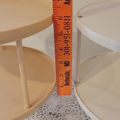 Lot 177: Vintage Lazy Susans