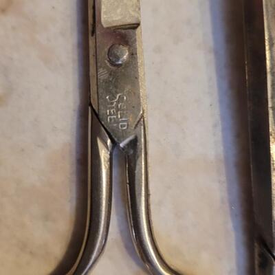 Lot 179: Vintage Metal Handle Scissors lot - Wiss, Farr, Germany