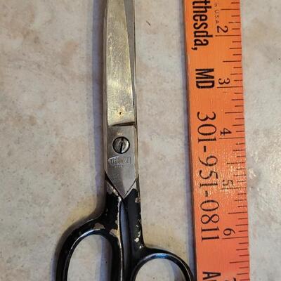 Lot 179: Vintage Metal Handle Scissors lot - Wiss, Farr, Germany