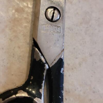 Lot 179: Vintage Metal Handle Scissors lot - Wiss, Farr, Germany