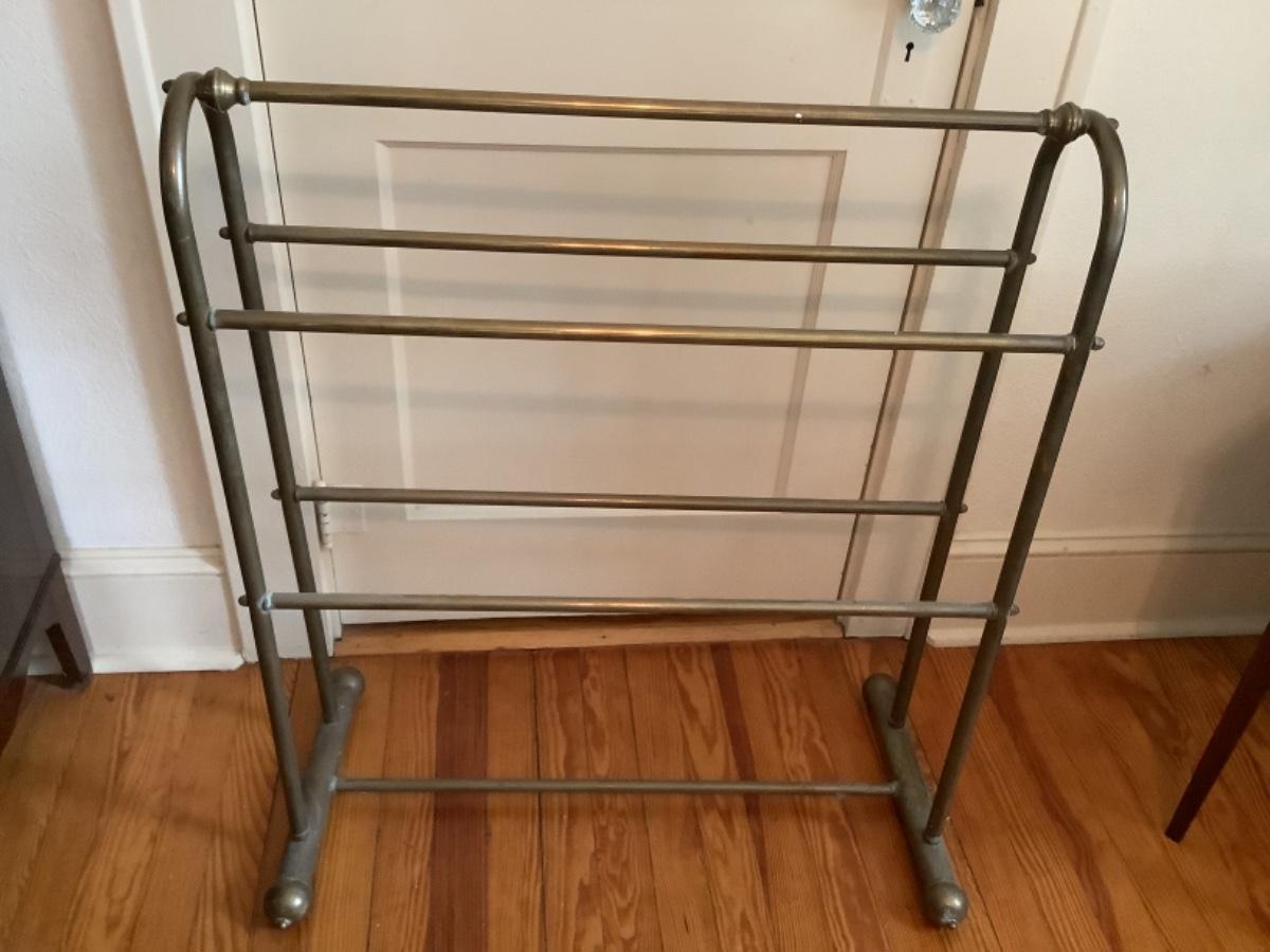 M734 Vintage Brass Quilt Rack