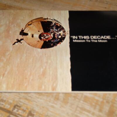 In The Decade Mission To The Moon Vintage 1969 Booklet & Man In Space