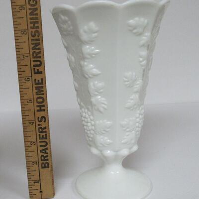 Vintage Westmoreland Paneled Grape Vase