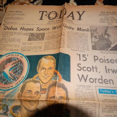 Misc. Houston / Nasa Newspaper articles Vintage