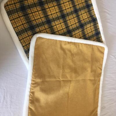 Set of 2 Fall Yellow With Trim