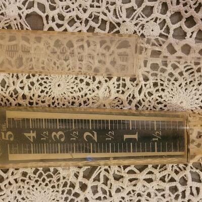 Lot 188: Taylor Wireless Indoor Outdoor Thermometer and (2) Rain Gauges