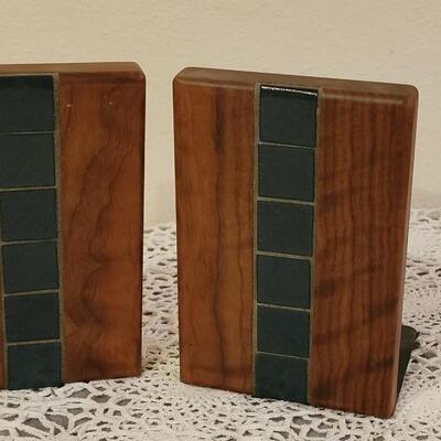 Lot 191: Vintage Marshall Studios Walnut & Tile Bookends