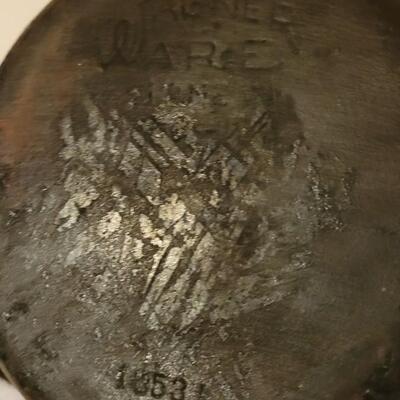 Lot 192: (2) Wagner Ware Cast Iron Skillets
