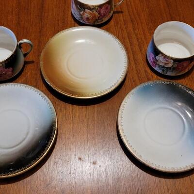 Lot 193: (3) Three Crown China Tea Cups & Saucers - Made in Germany