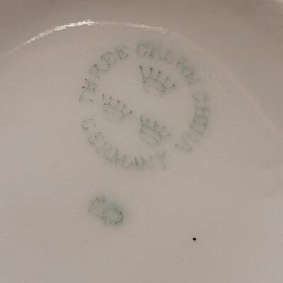 Lot 193: (3) Three Crown China Tea Cups & Saucers - Made in Germany