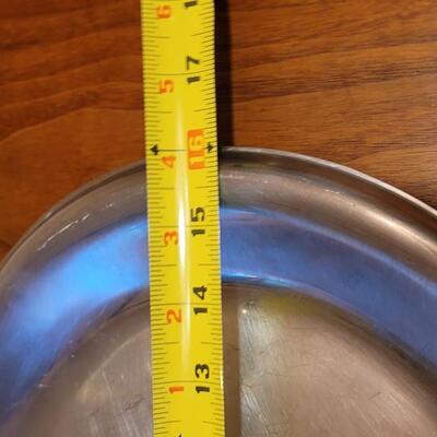 Lot 194: Stainless Platters Serving Bowls and Accordian Hot Pad