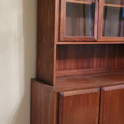Lot 197: Mid Century Modern FOUNDERS American Walnet China Cabinet (2 pieces)