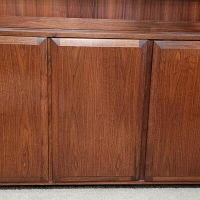 Lot 197: Mid Century Modern FOUNDERS American Walnet China Cabinet (2 pieces)