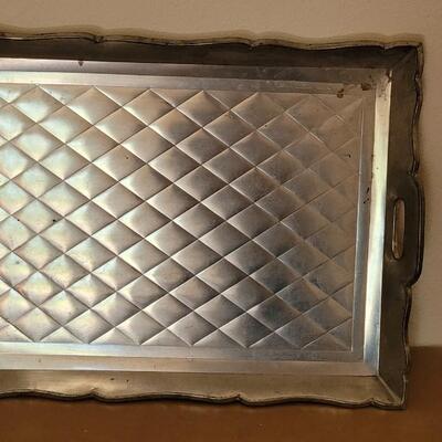 Lot 218: (2) Vintage Matching Pattern Trays