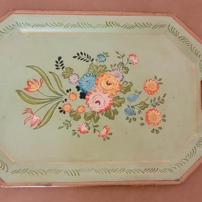 Lot 220: Vintage Hand painted in Occupied JapanWood Tray