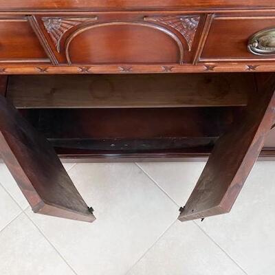 LOT#26D: Vintage Bernhardt Furniture Buffet